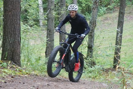 Elektrifätt Cube Nutrail Hybrid 500 — vabadus lumel, liival ja mudas